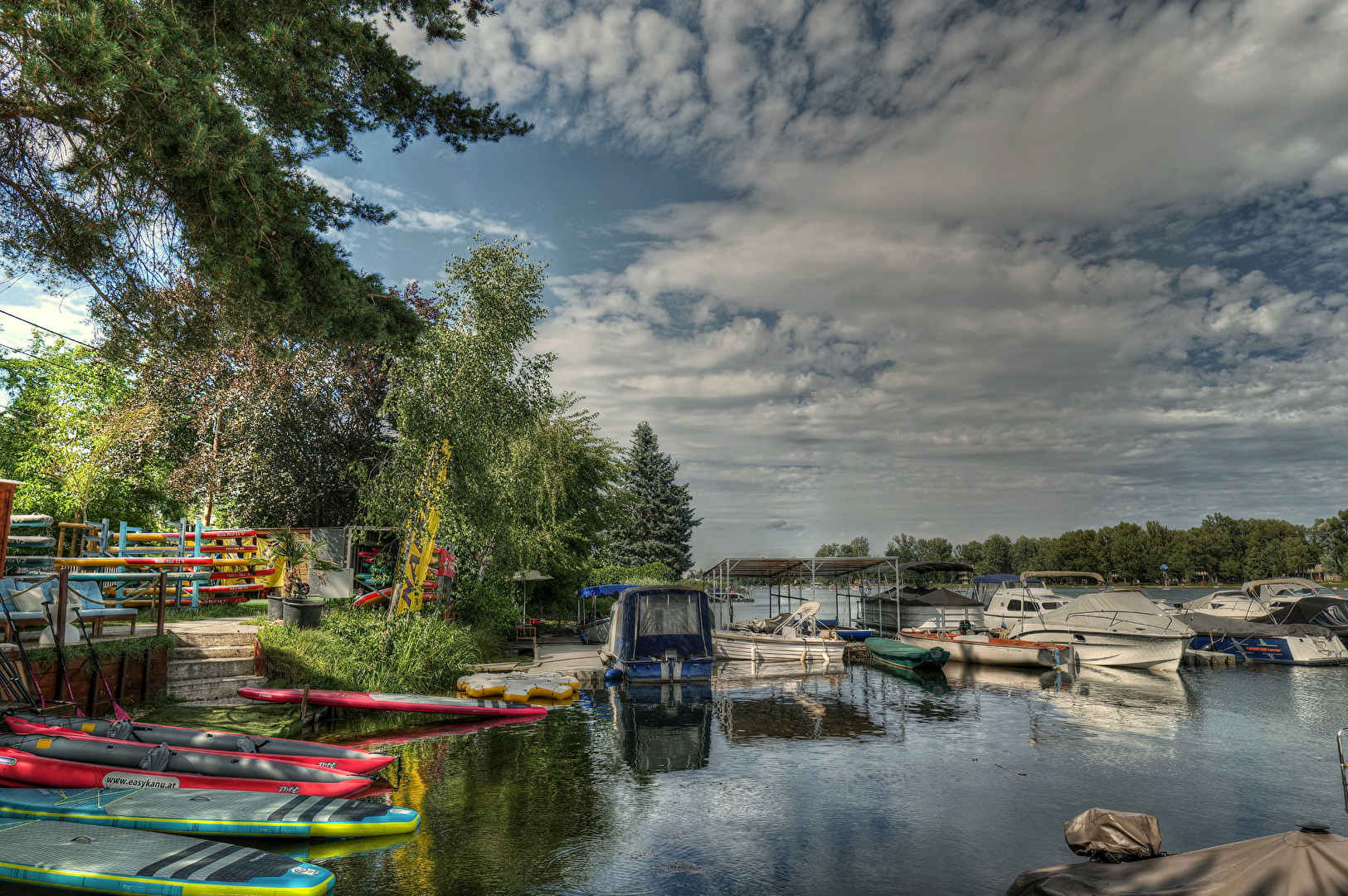 Kleine "Marina" an der AltenDonau / Wien
