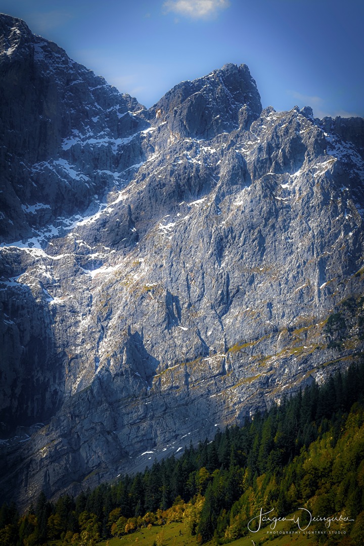 Felsmassiv im Karwendel