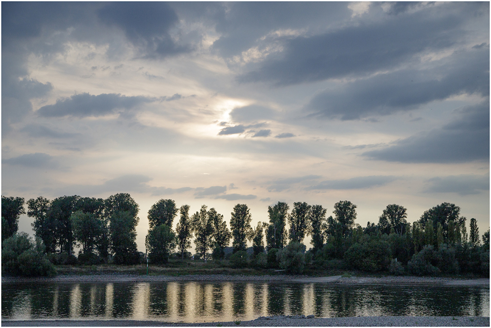 Late afternoon at the Rhine