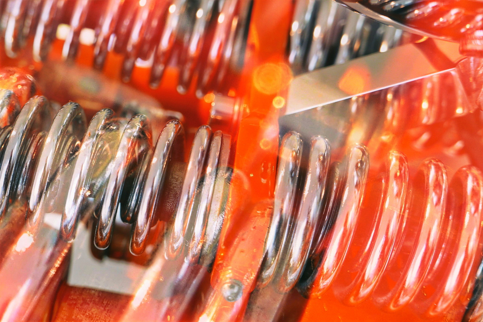 Wenn Orange auf Metall trifft