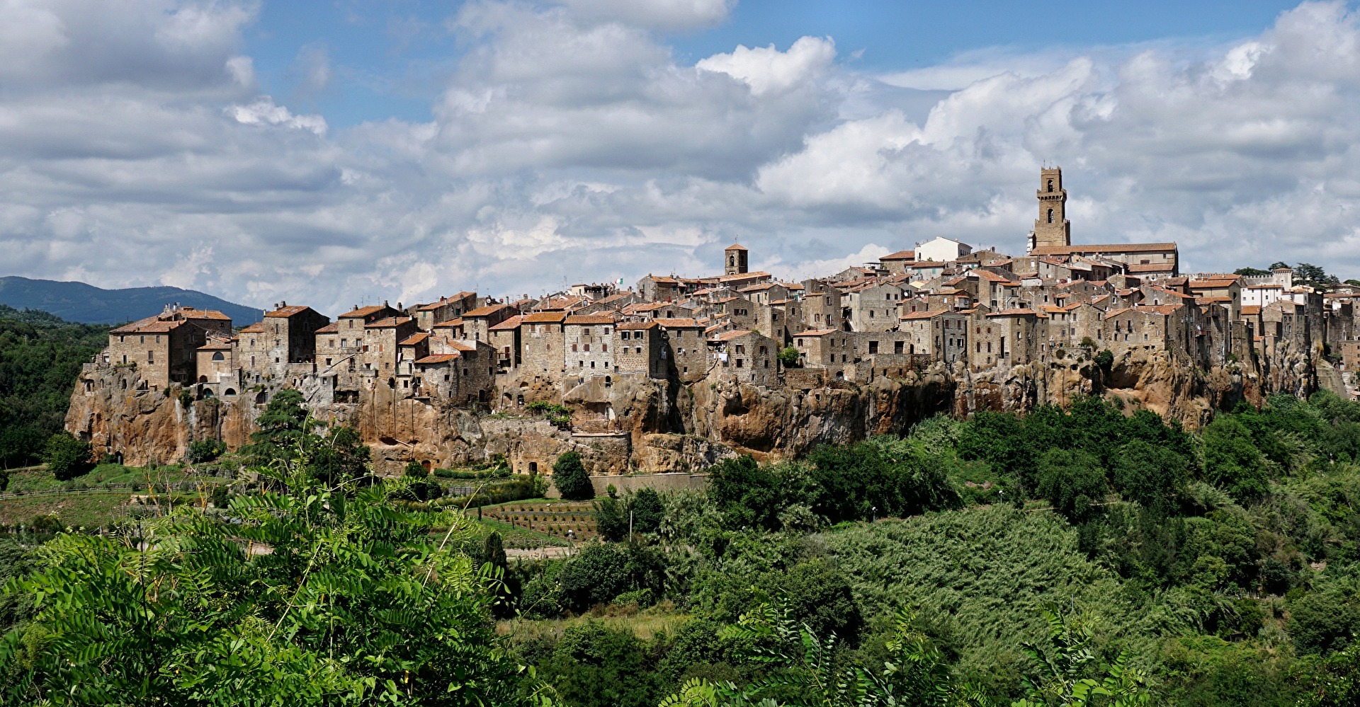 Pitigliano