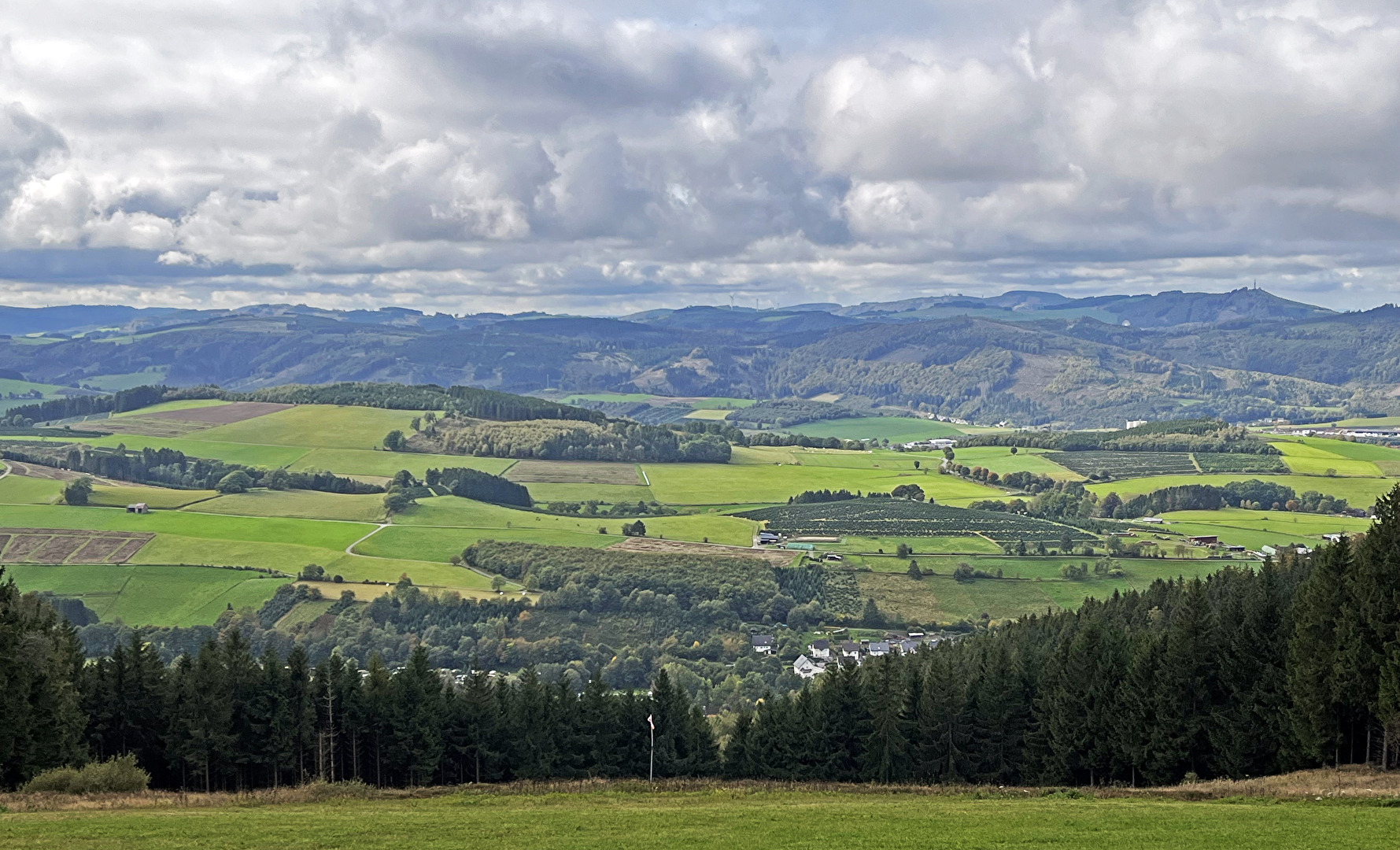 Gipfelblick / Sauerland