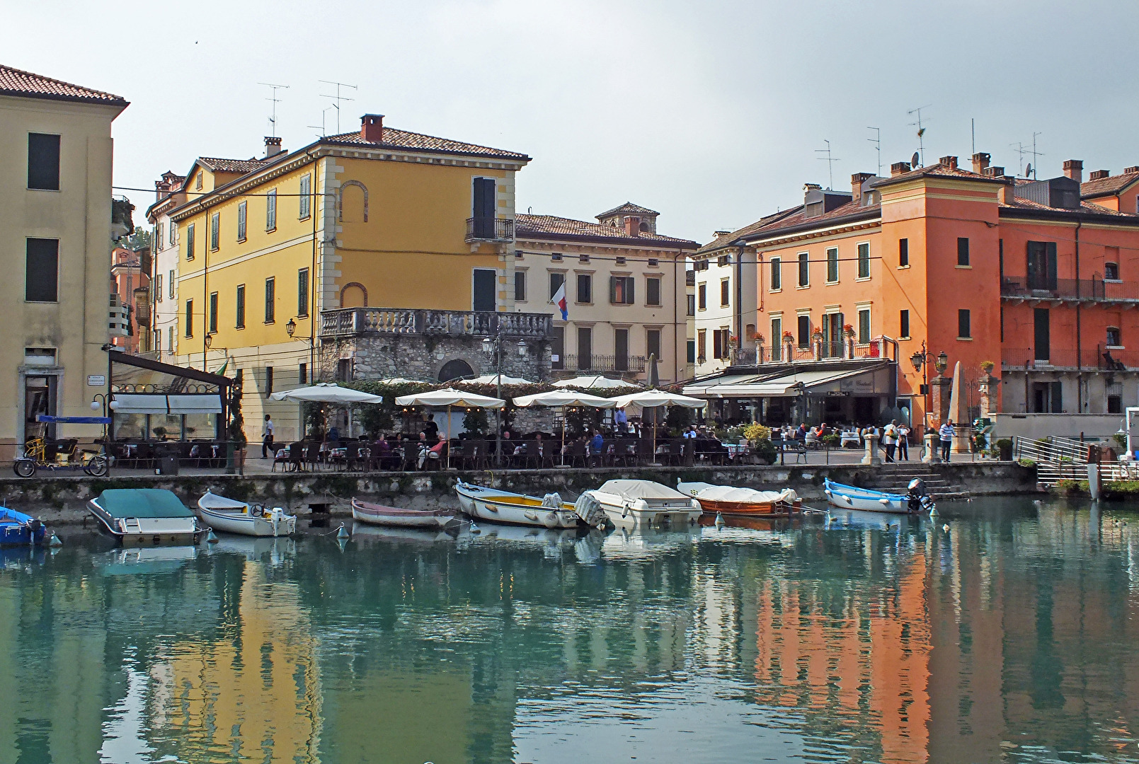 Boote / Caffe Centrale / Gardasee