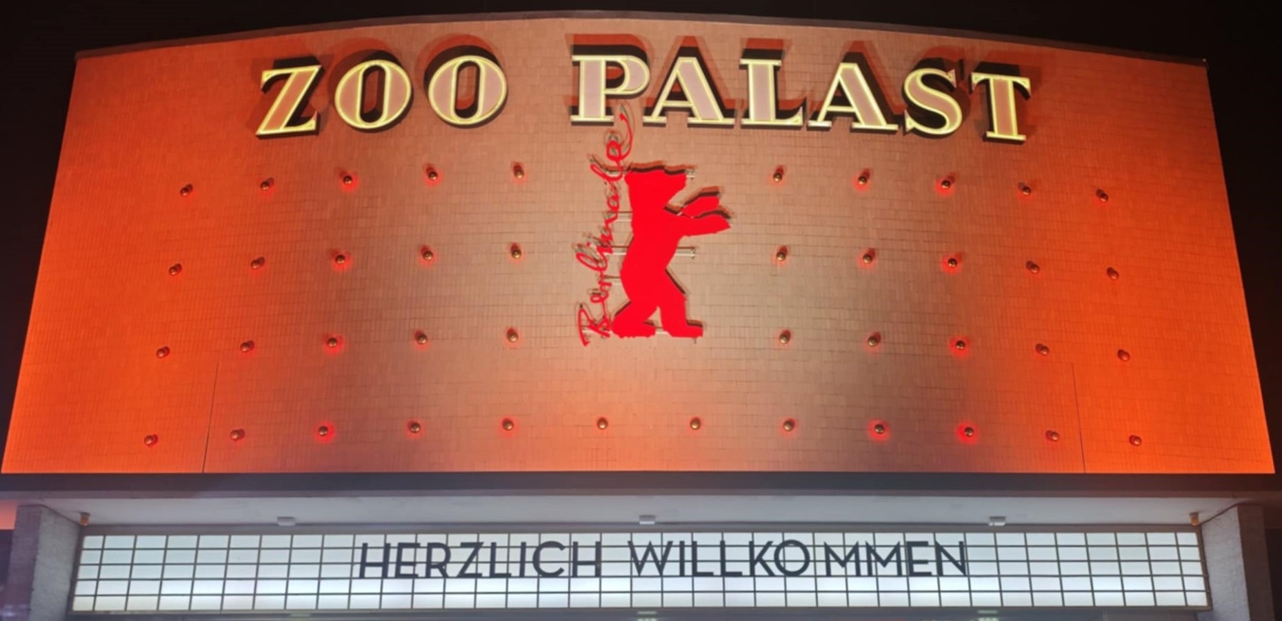#berlin #berlinale2026 #zoopalast #roterbär #berlinalebär