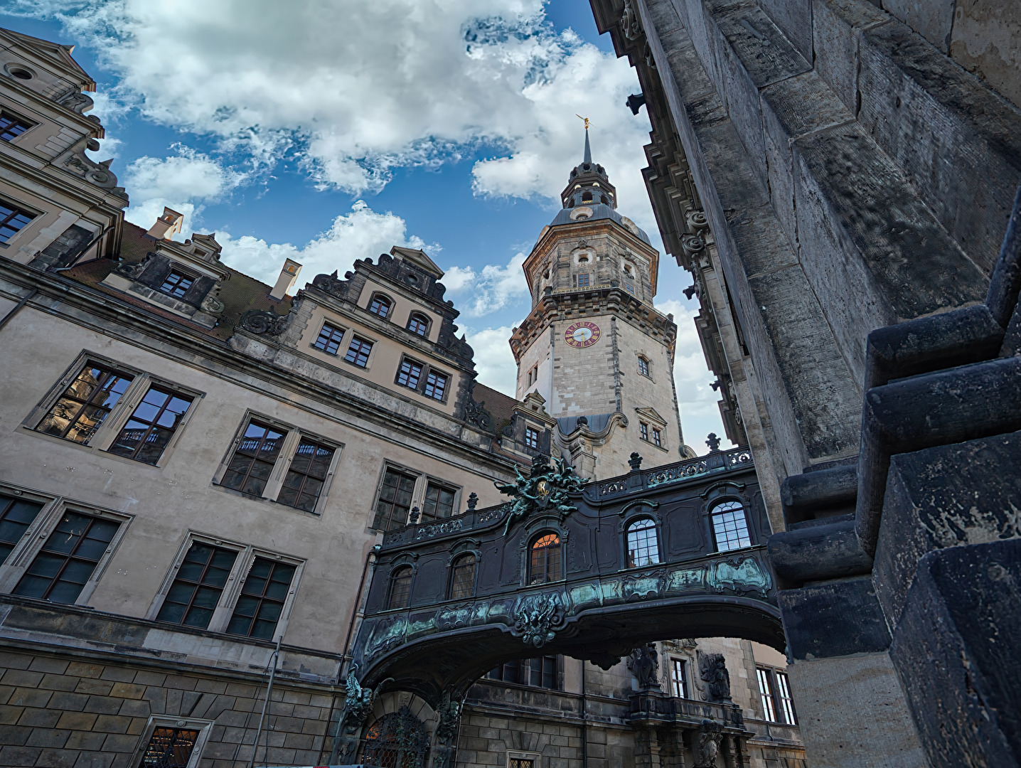 Schloss Blick zum Hausmannsturm