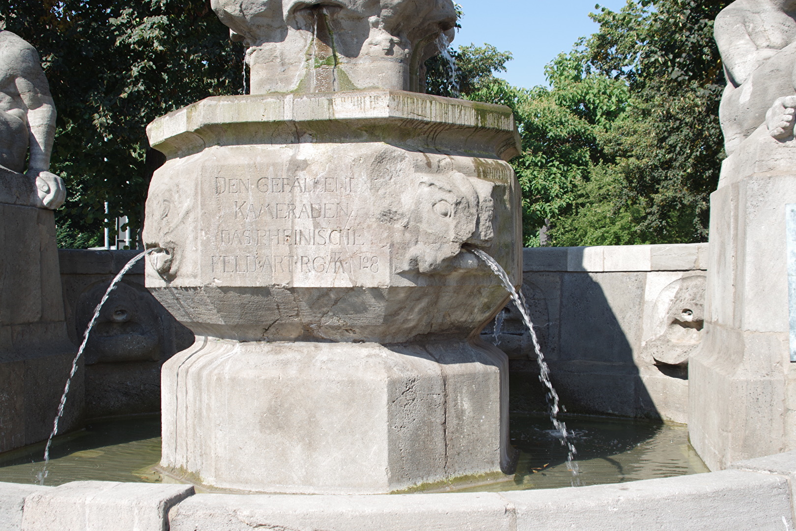 Teil des Barbaradenkmals