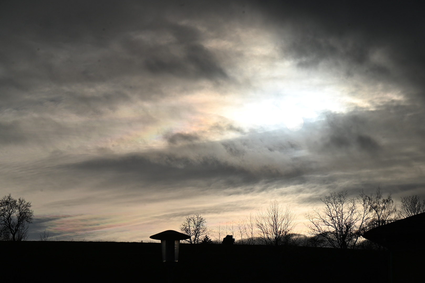 Sonne und Wolken