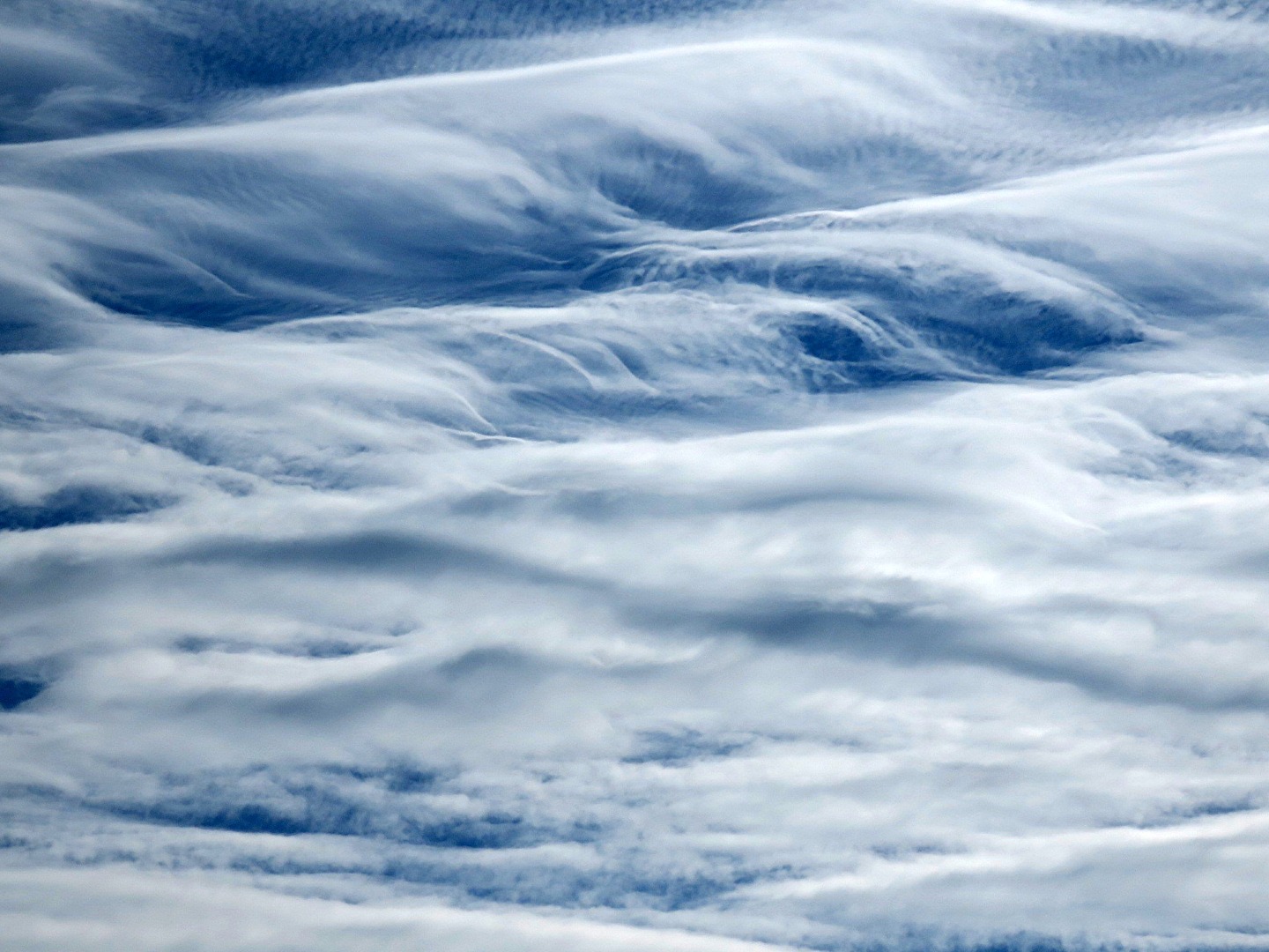 Nuages ondulés