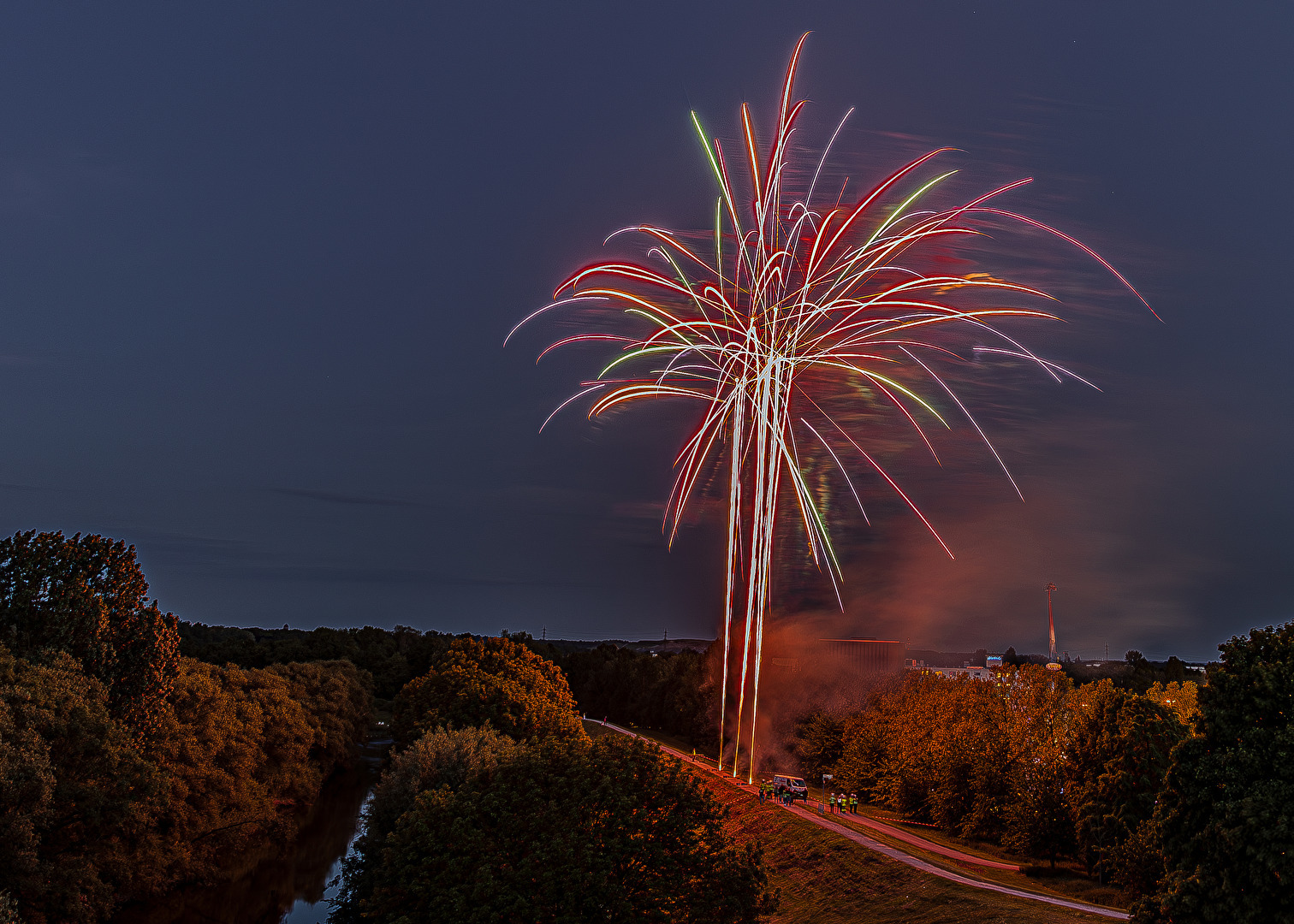 Feuerwerk zu Himmelfahrt in den Lippewiesen bei Lünen