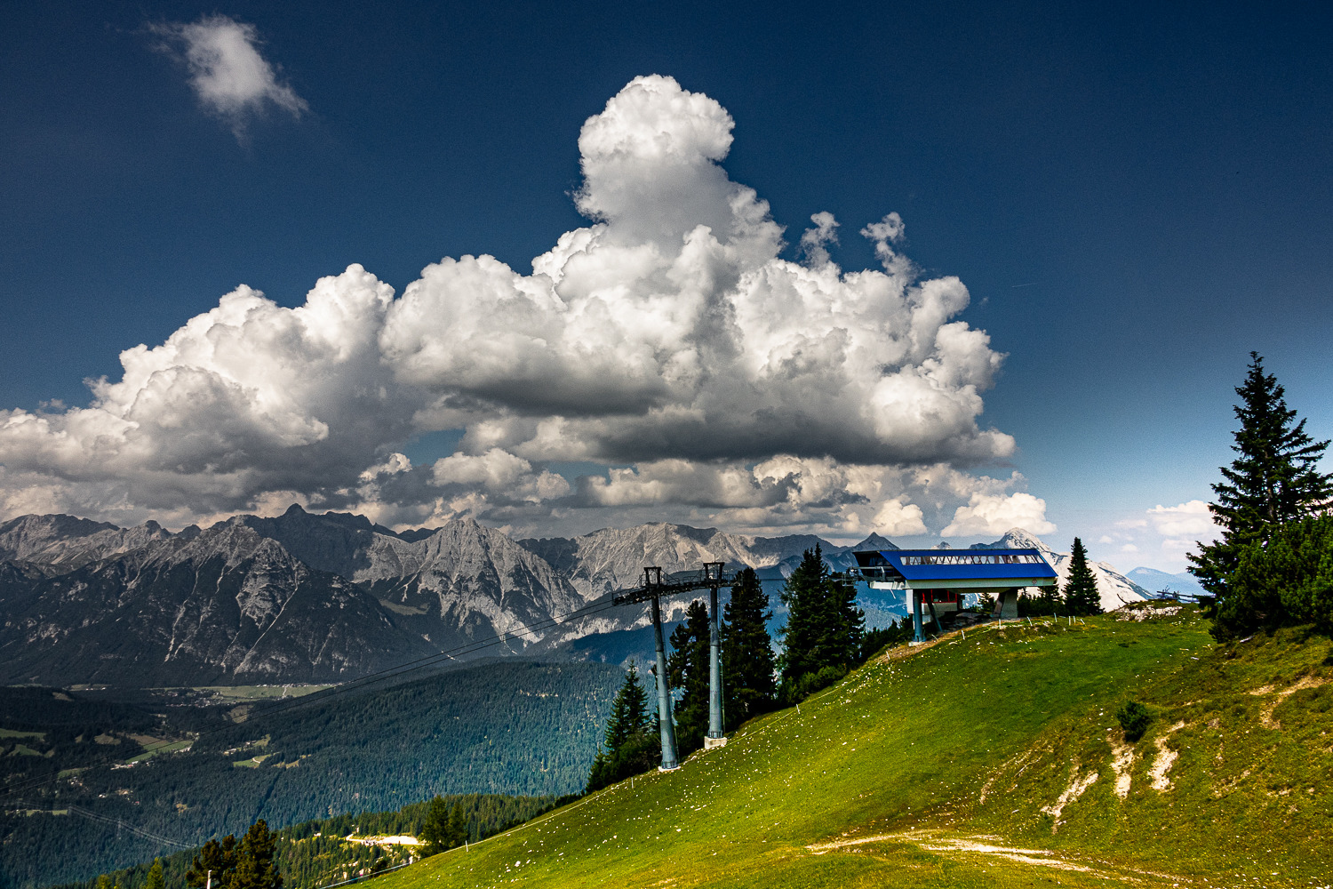 Seefeld liegt versteckt im Tal