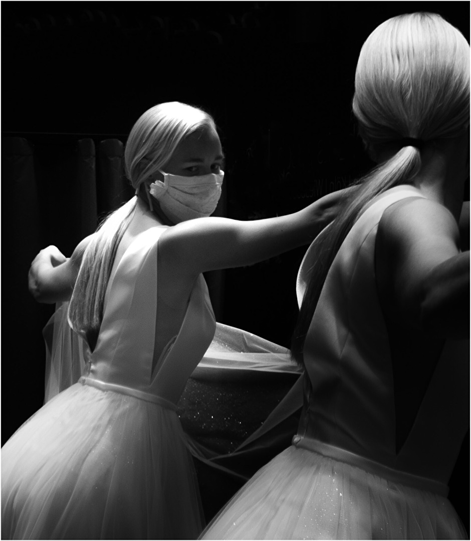 Die maskierte Braut.......