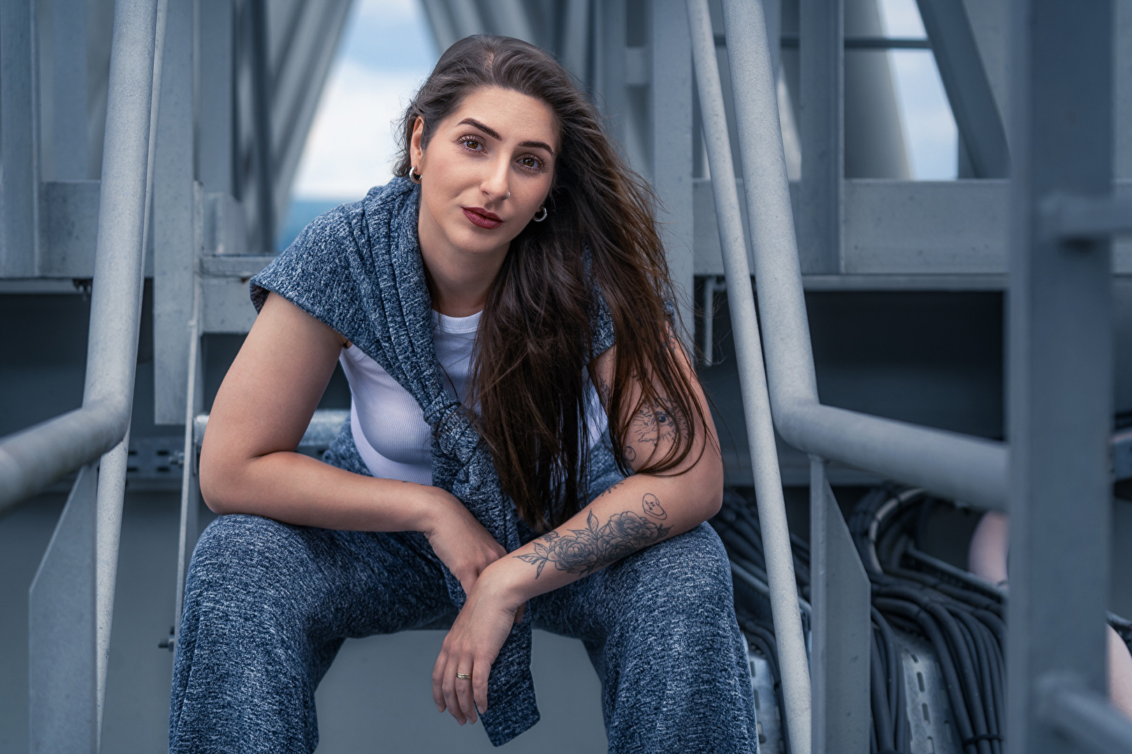 Jasmine auf der Containerbrücke