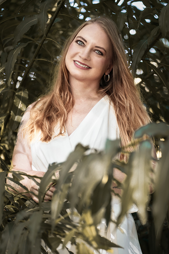 Anna im Park Schönbusch