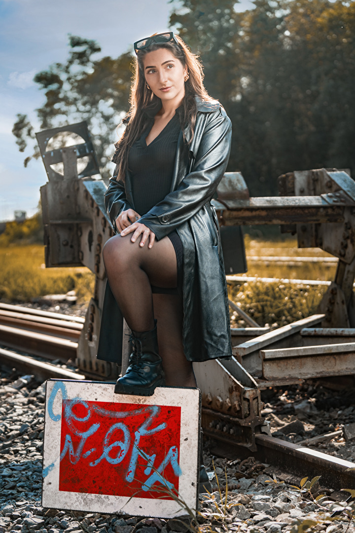 Eisenbahn-Shooting mit Jasmine