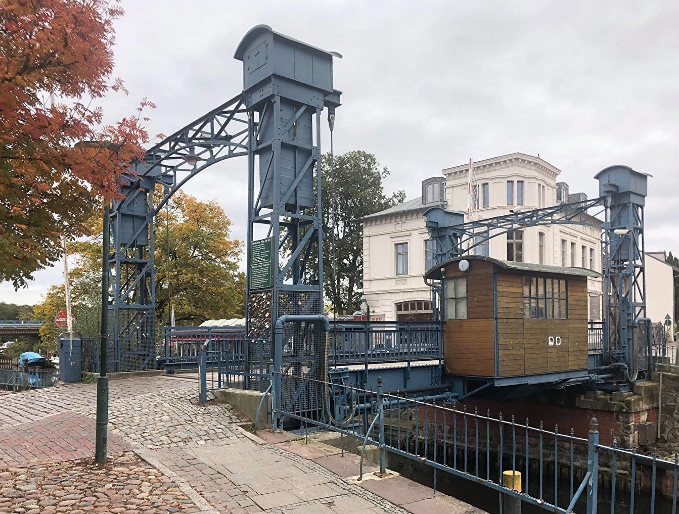 Plau an See_Hubbrücke (begradigt)