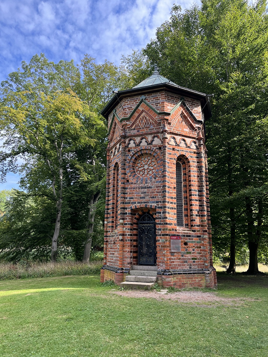 Sakralbauten (Kirchen etc.)