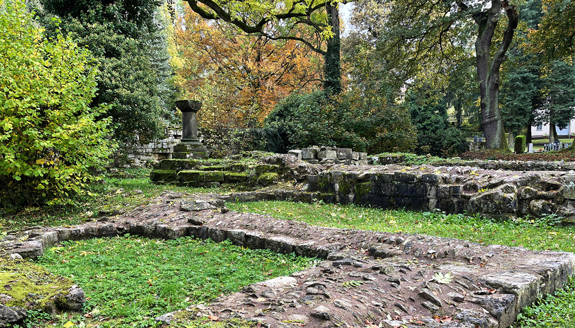 was vom Kloster noch übrig ist...