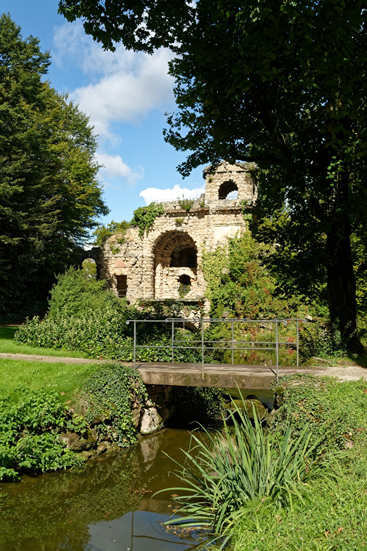 Römisches Wasserkastel / Tempel der Botanik