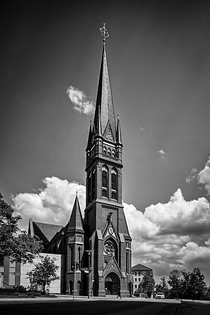 Heilig-Kreuz-Kirche