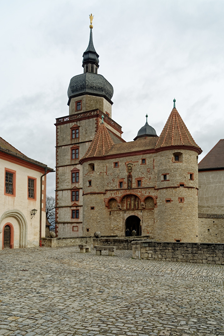 Scherenbergtor und Kiliansturm