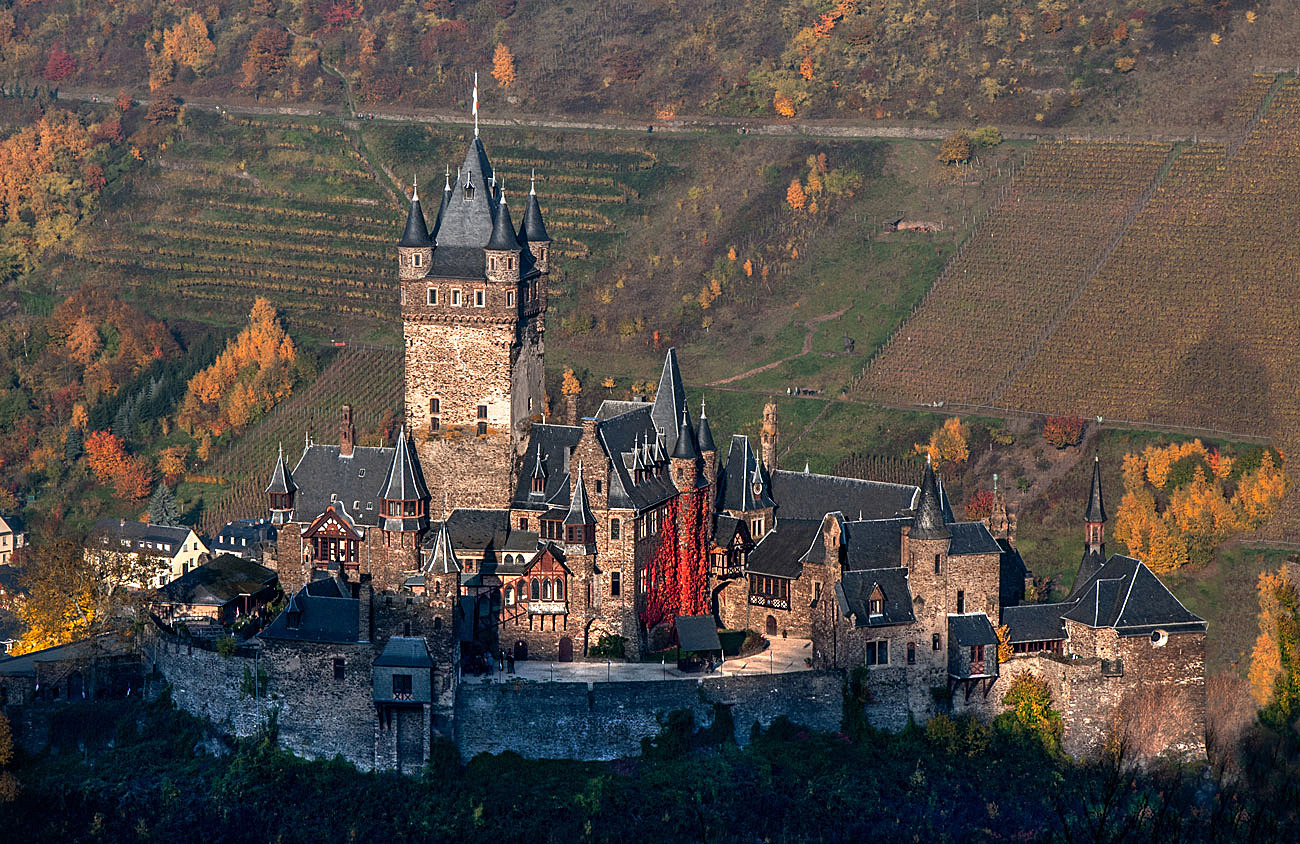 Die Reichsburg Cochem an der Mosel...