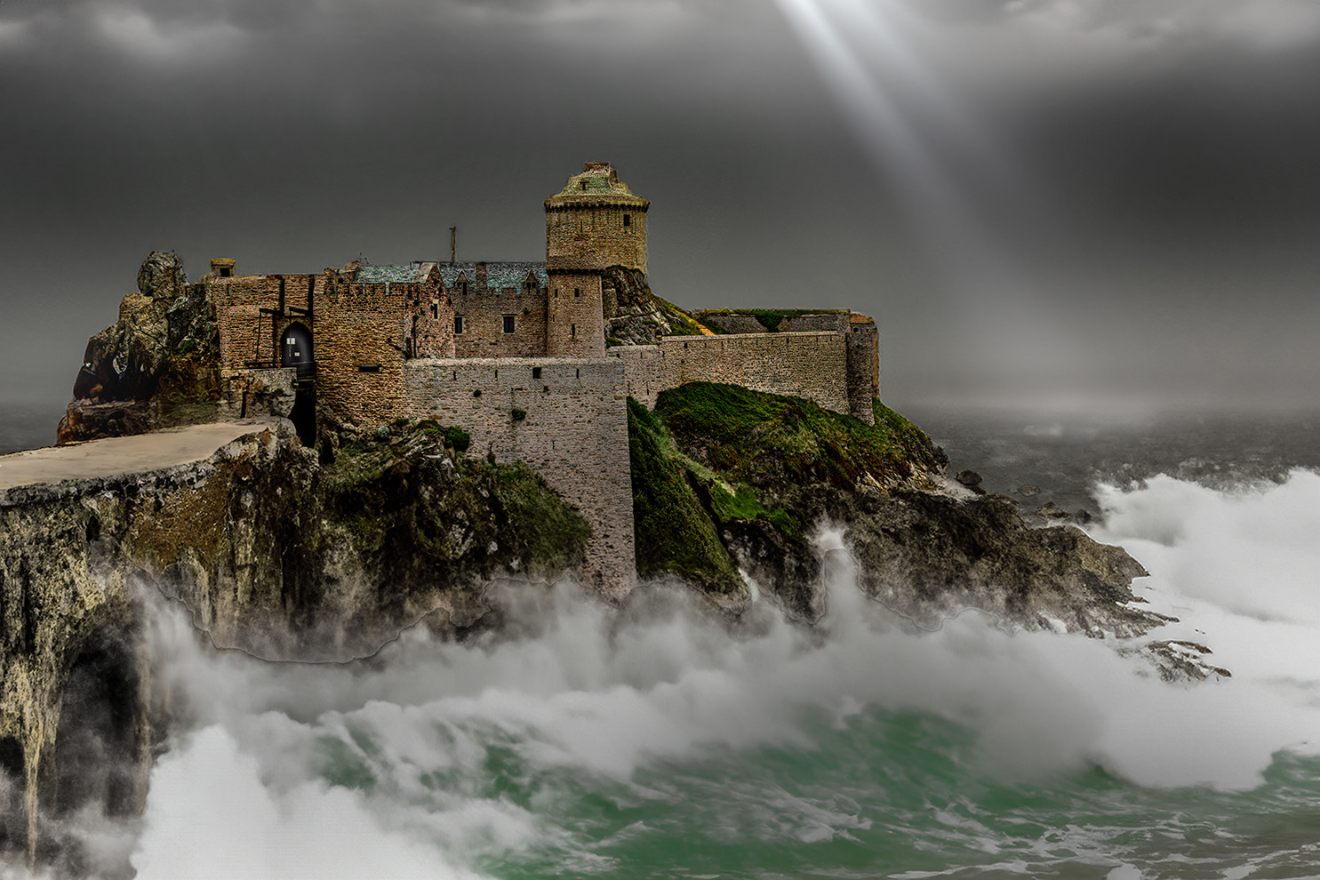 Fort La Latte im Sturm