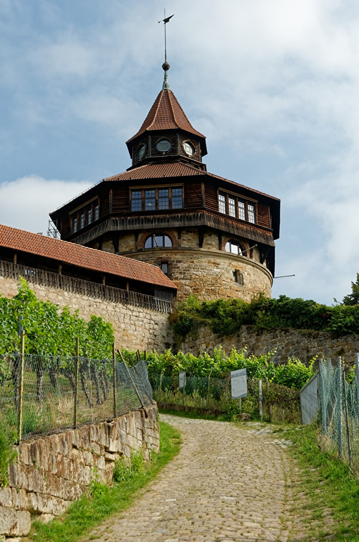 Dicker Turm