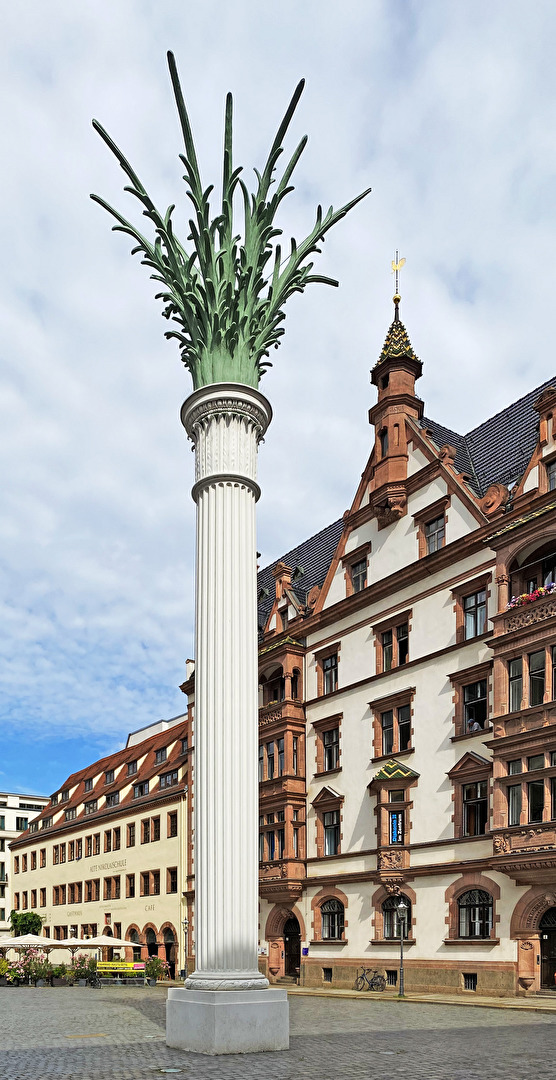 Nikolaisäule auf dem Nikolaikirchhof