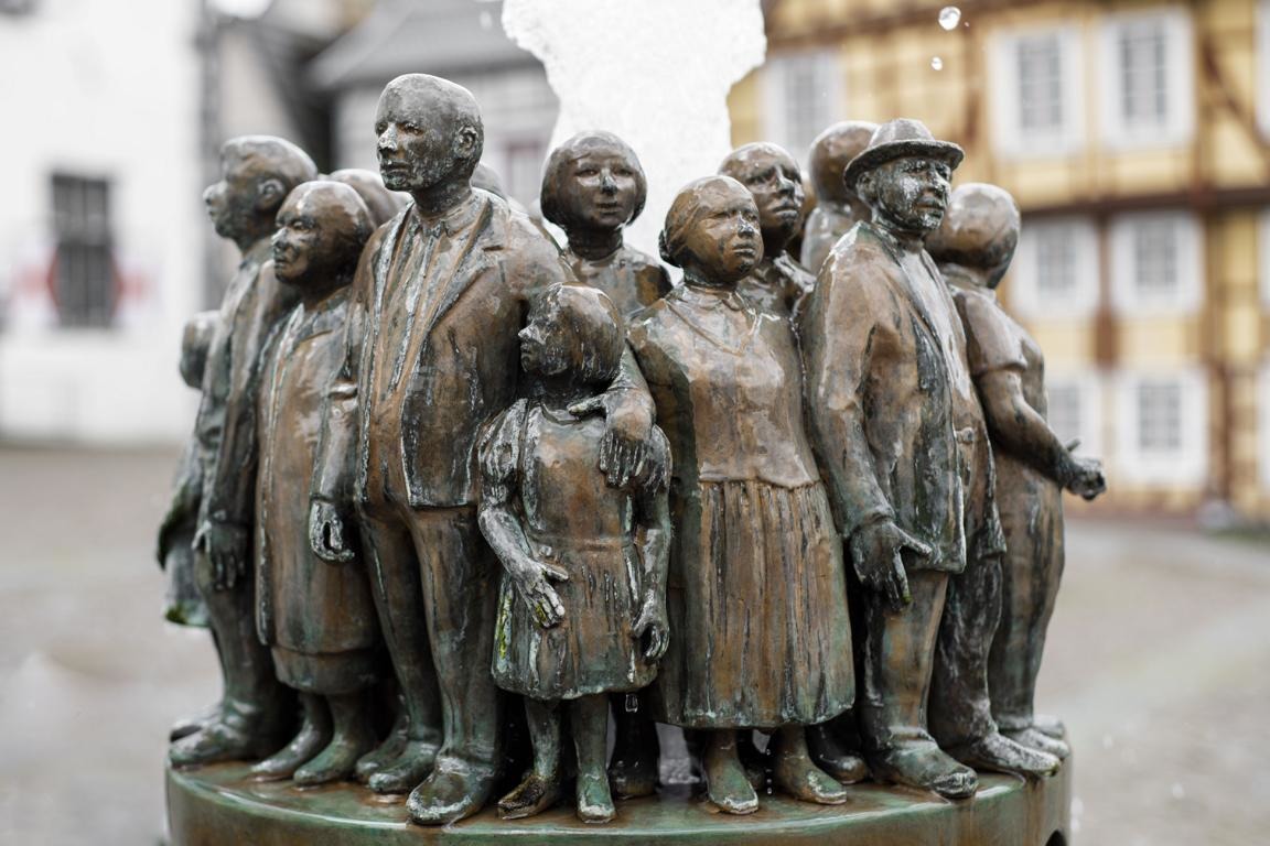 TT #Denkmal - Brunnen in Linz am Rhein