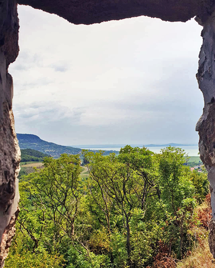 Aussicht von der Burgruine Szigliget in Ungarn