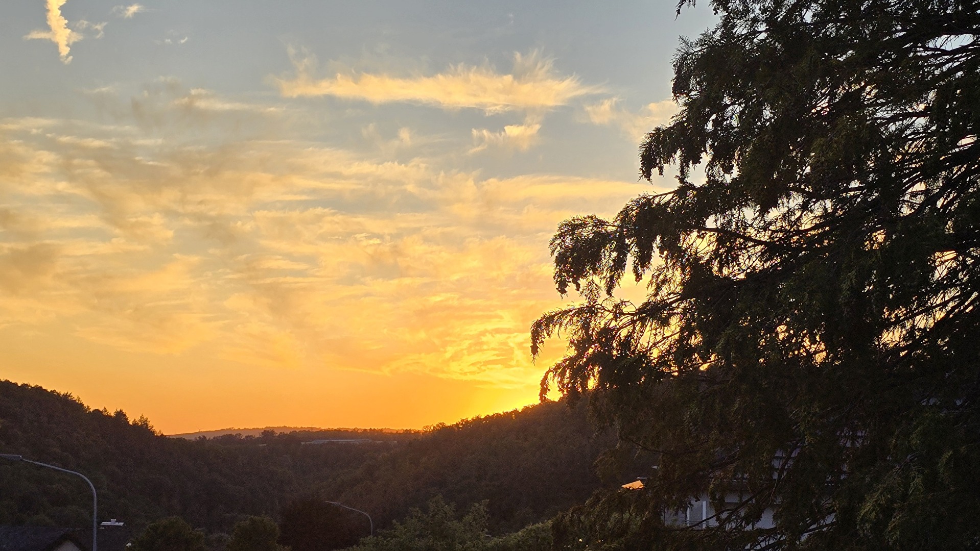 Lava? nein Wolken