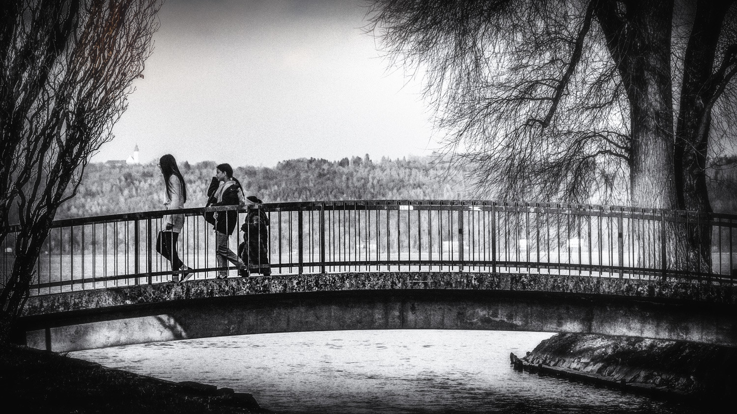 Über die Brücke