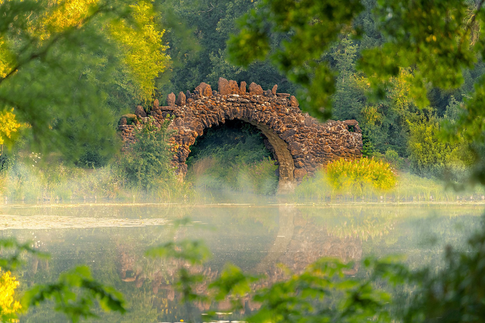 Hohe Brücke im Wörlitzer Park