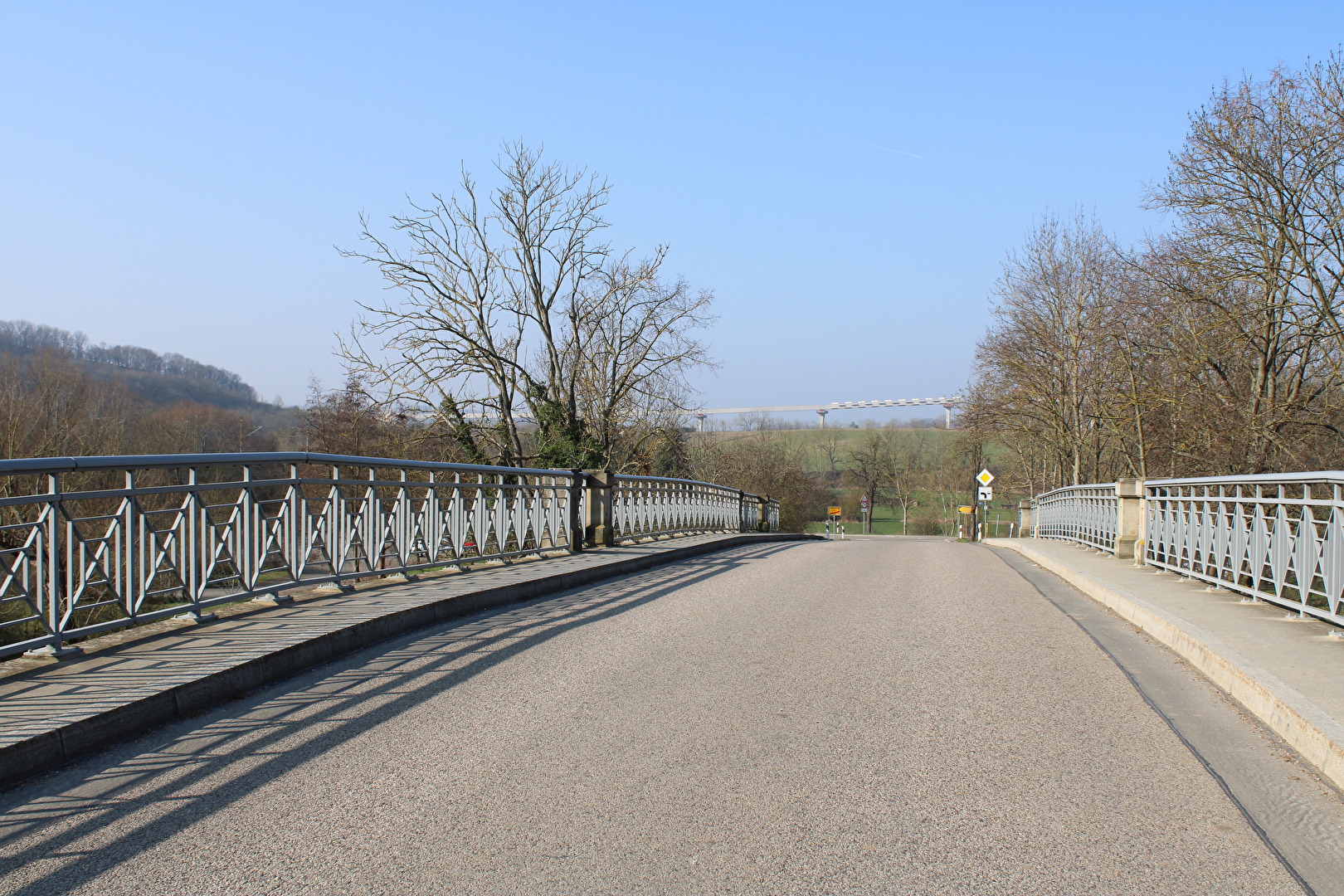 Auf der Brücke