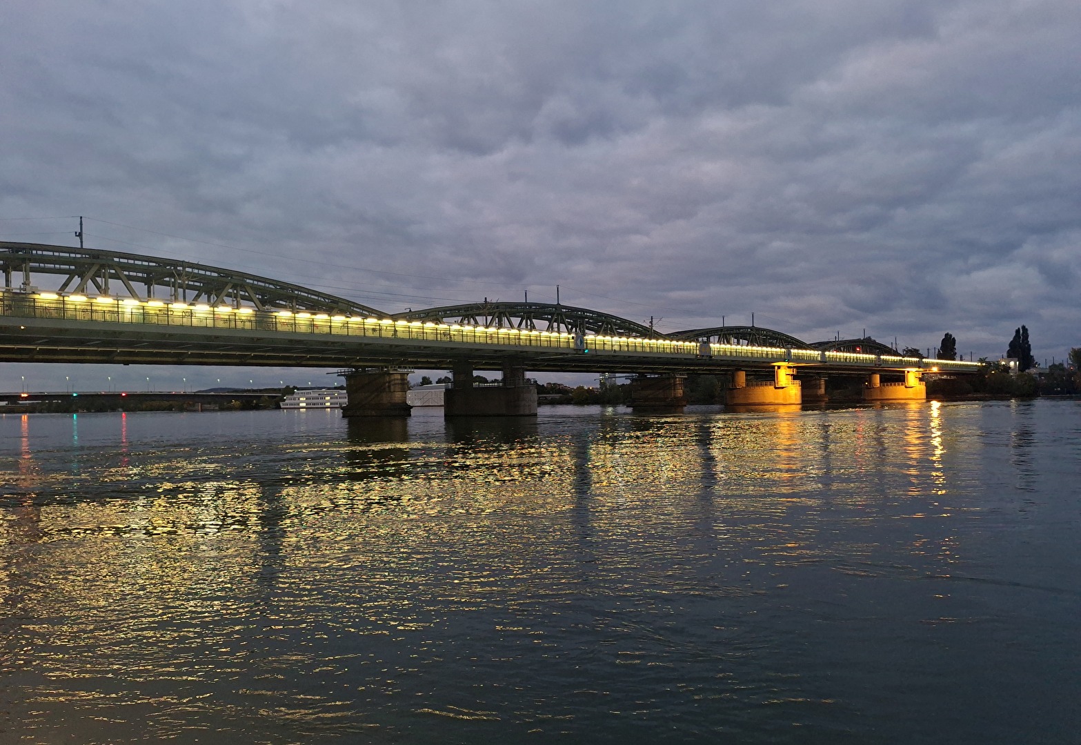 Straßen & Brücken