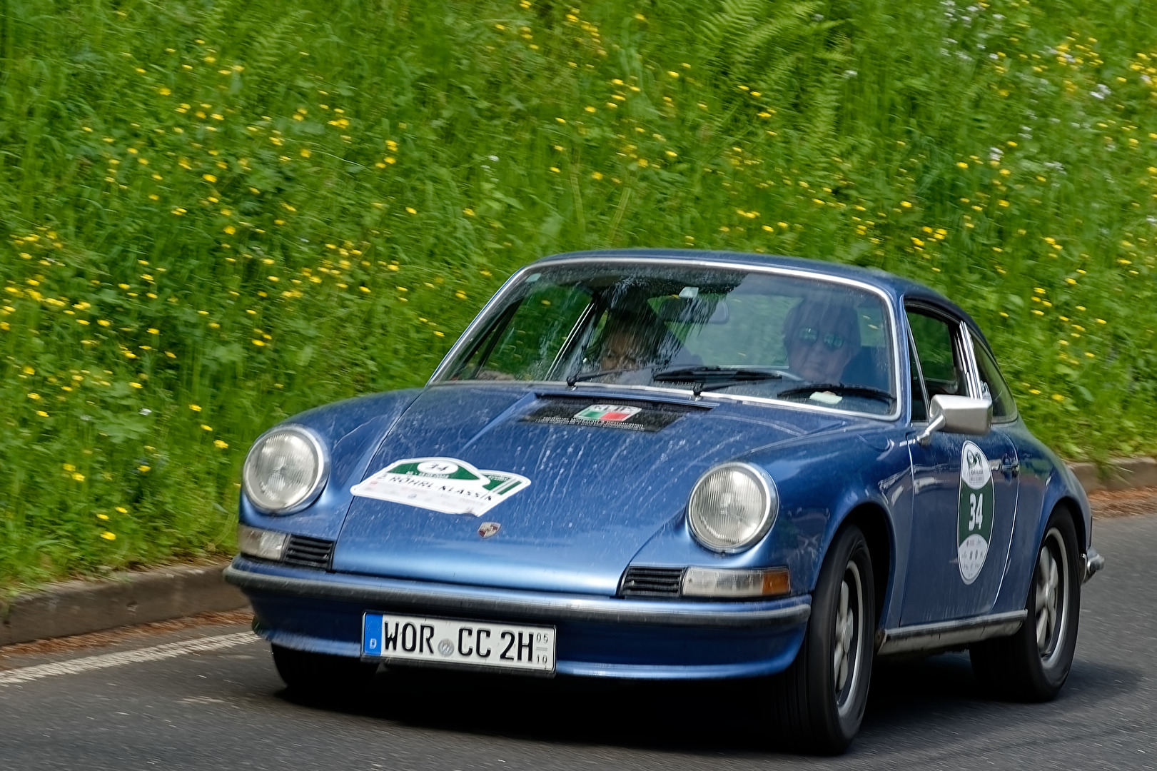 Porsche 911 S Coupe ( 1973 )