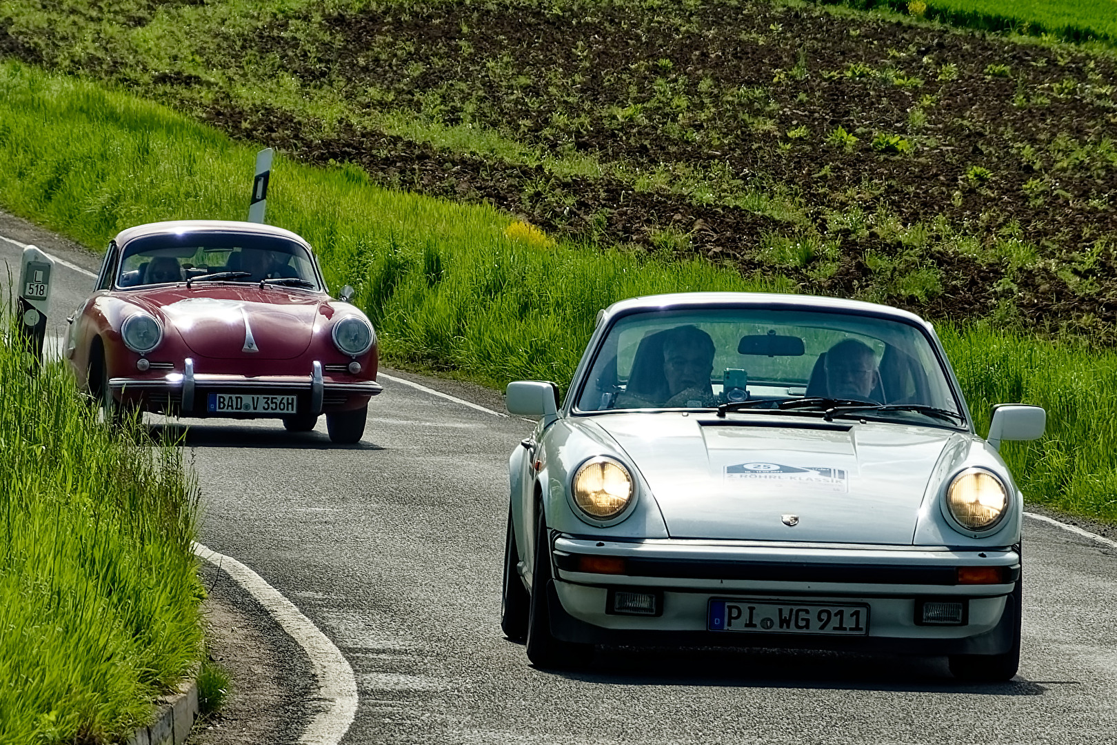 Porsche 911 Carrera Coupe ( 1990 ) & Porsche 356 C  ( 1965 )