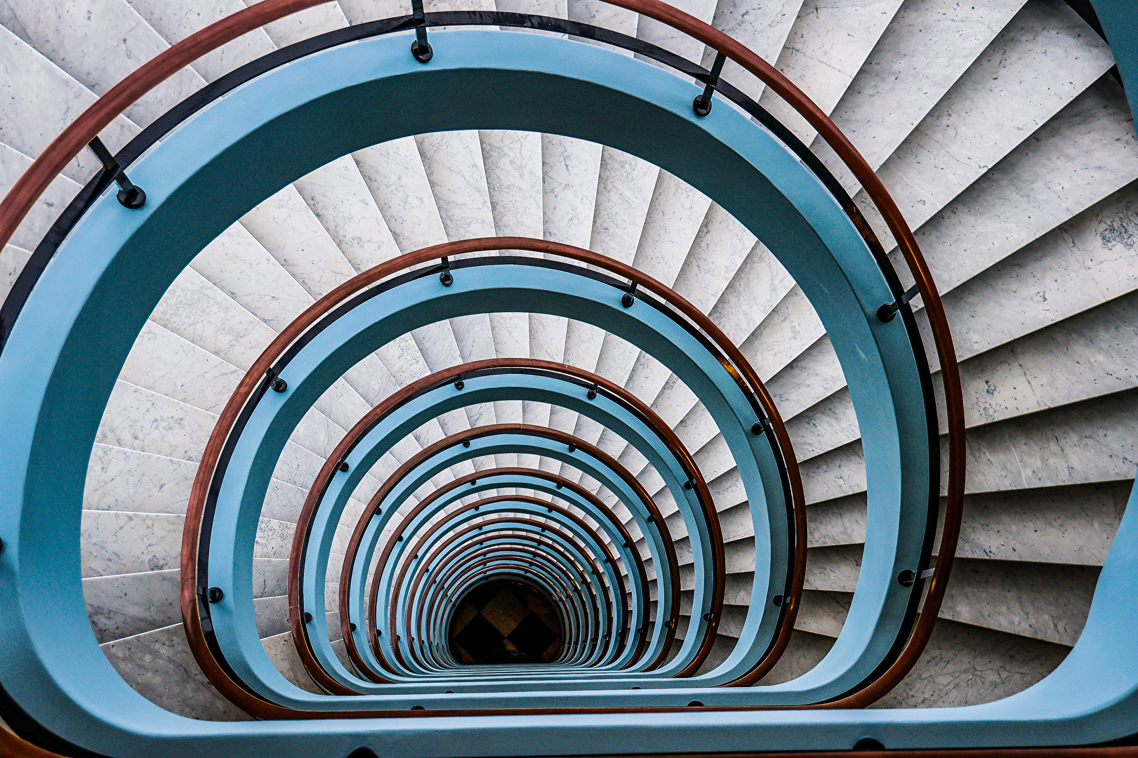 ImmerWeiterNachUnten