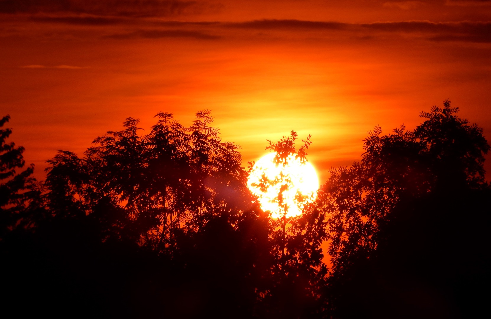 ein heißer Tag neigt sich dem Ende