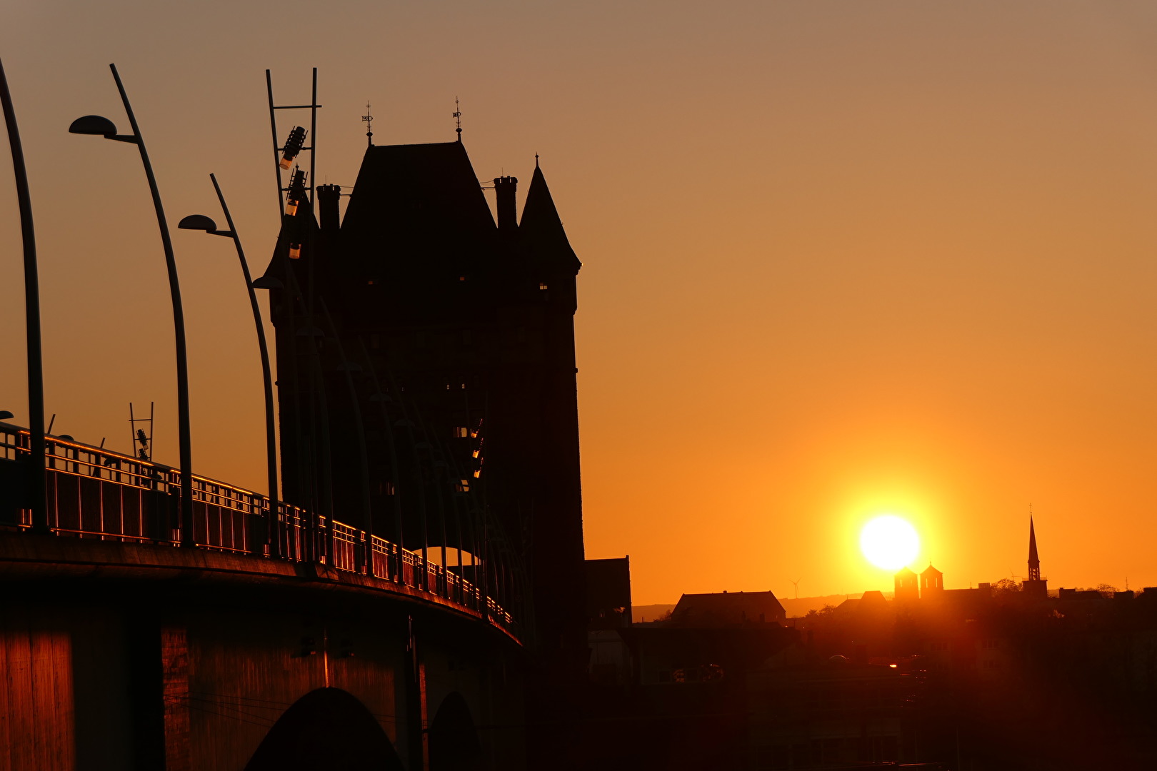 Sonnenuntergang am Rhein!