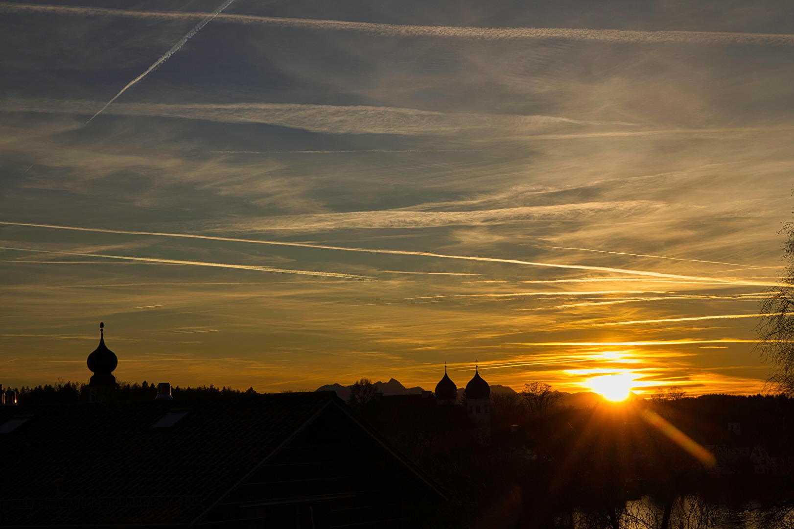 Sonnenauf- u. Untergänge