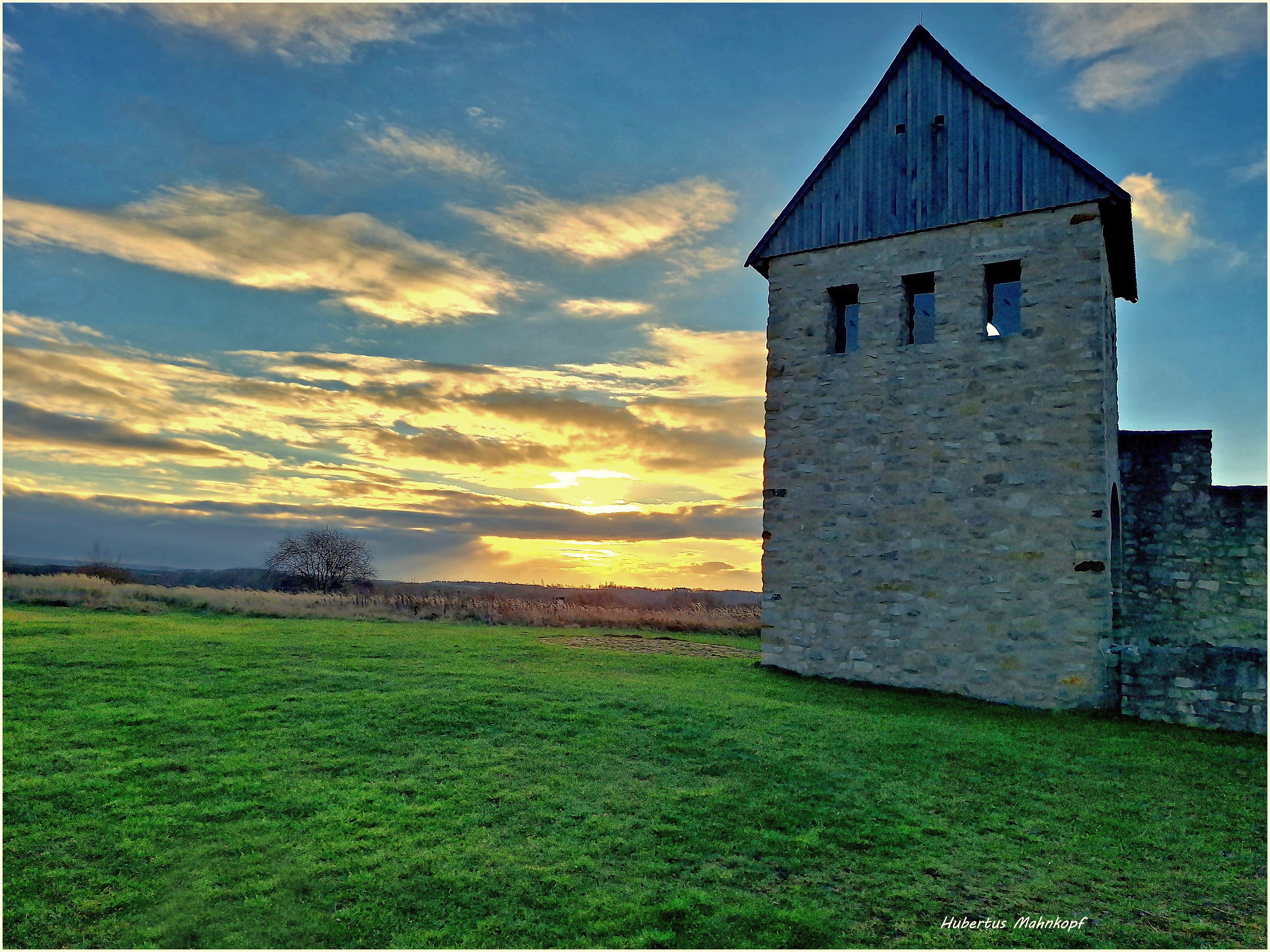 Sonnenaufgang auf der Werlaburg