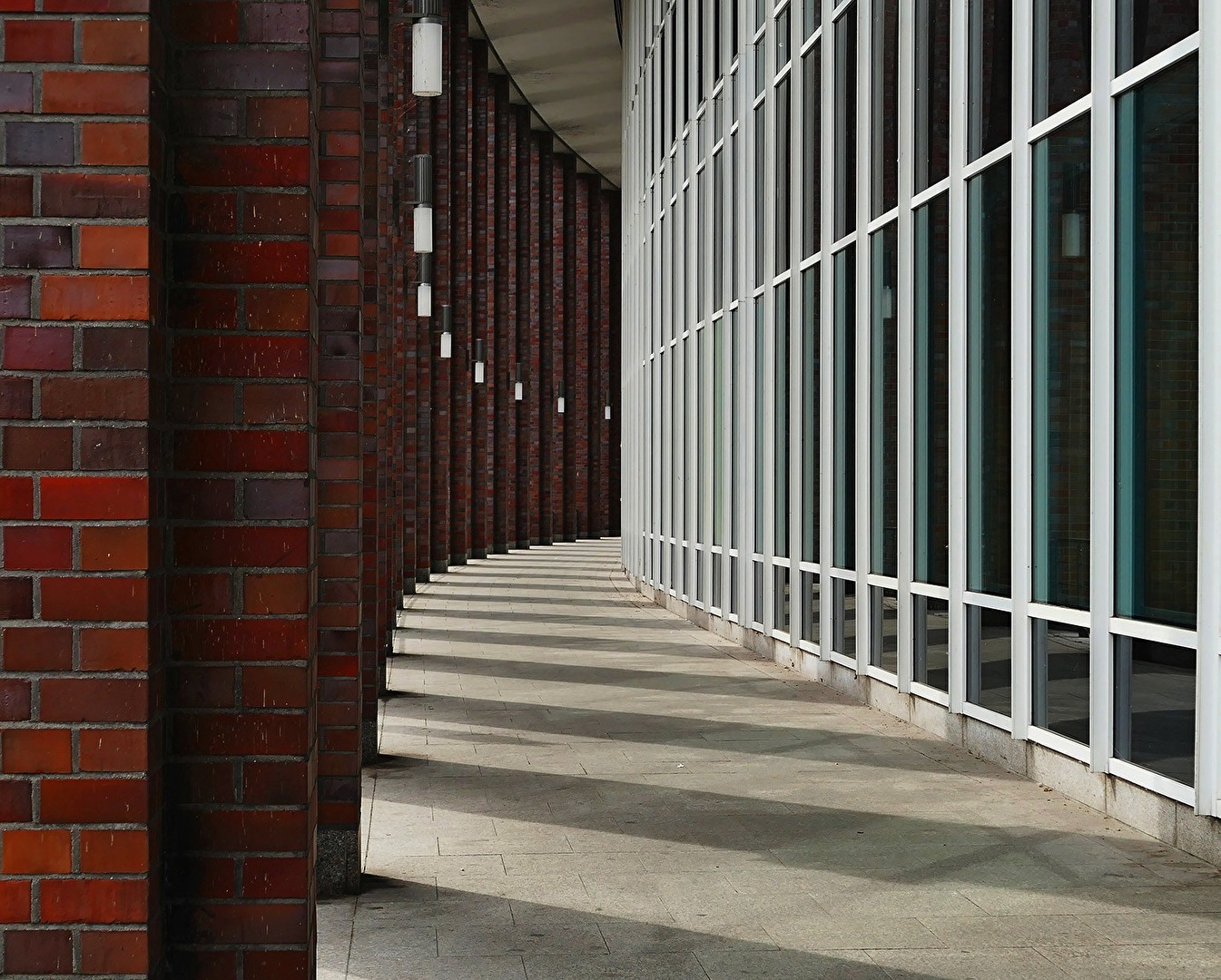 Durchgang im Gegenlicht