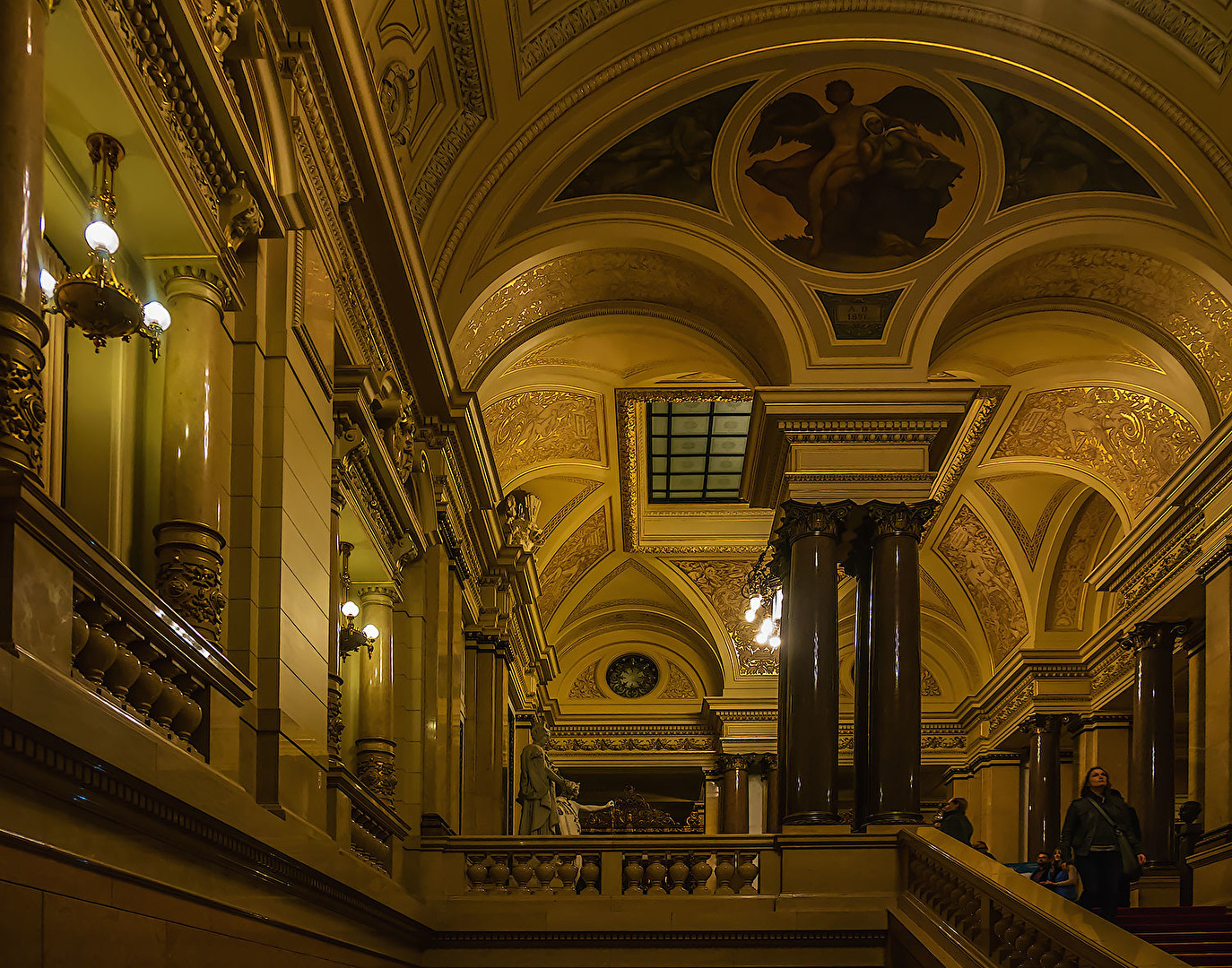 Im Hamburger Rathaus