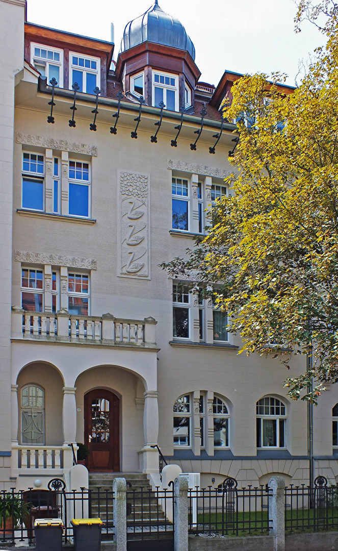 Zu den drei Schwänen…