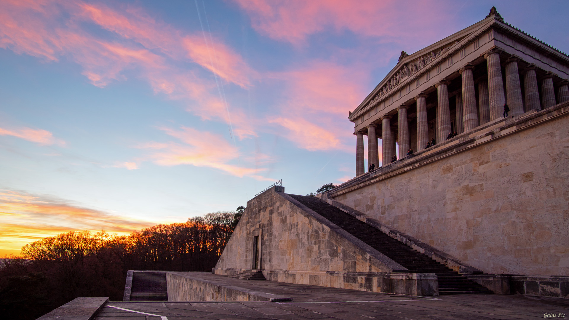 Abends bei der Walhalla