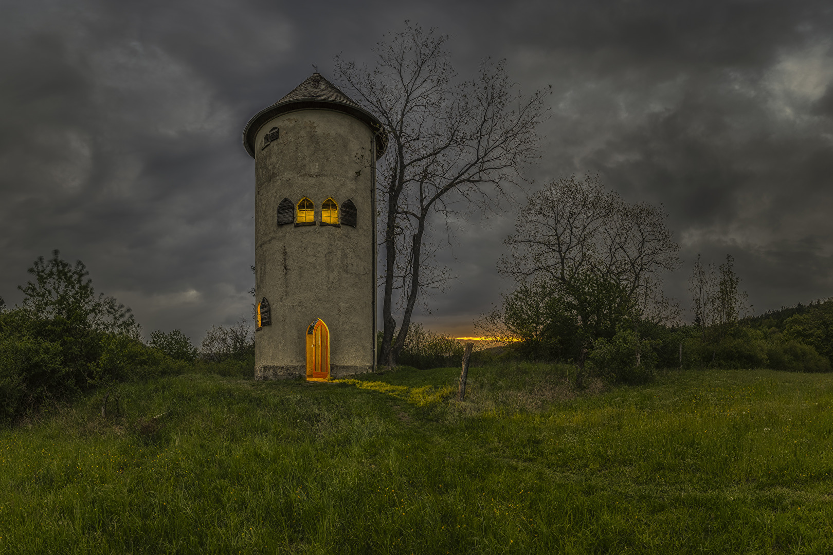 Bewölkt mit Schauerneigung