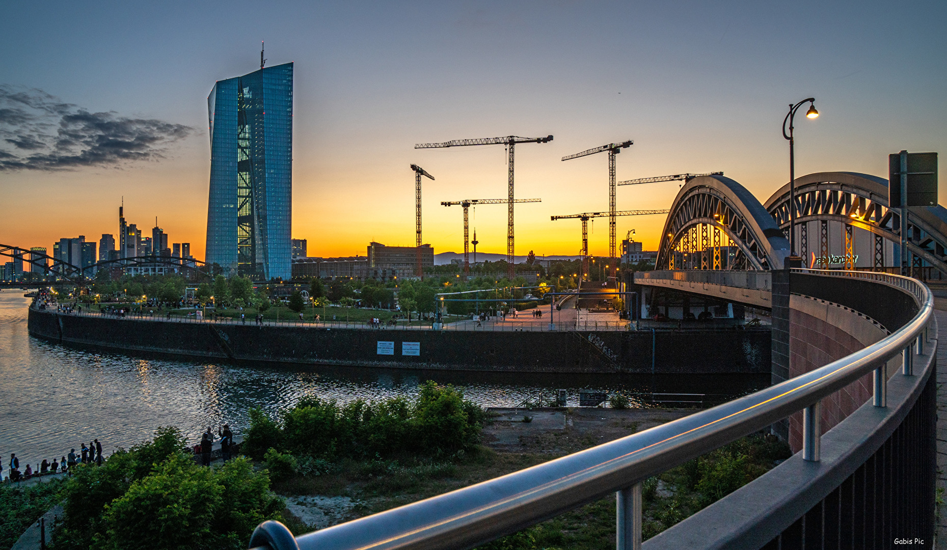 Blaue Stunde in Frankfurt