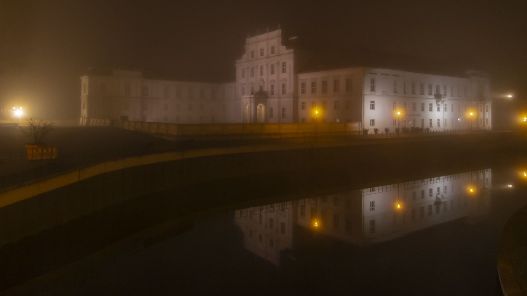 Bei Nacht und Nebel