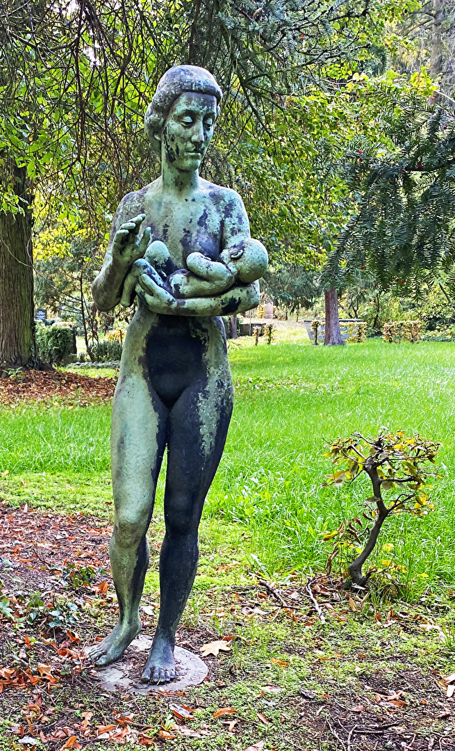 Die Grabplastik der Erna Tenzler (1907–1938)